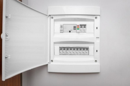 R&eacute;novation &eacute;lectrique &agrave; Alen&ccedil;on, faut-il refaire tout le circuit ?